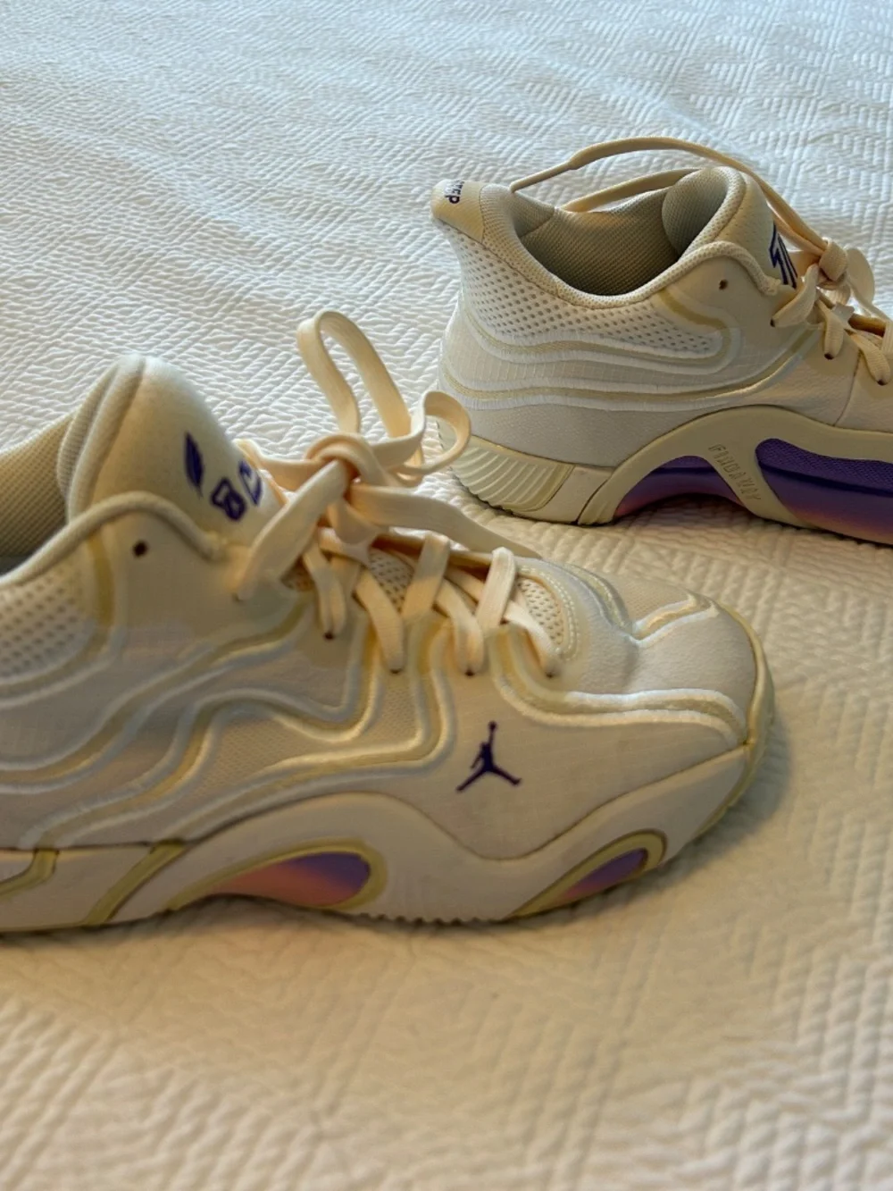 Nike Jordan Tatum 3 size 4Y